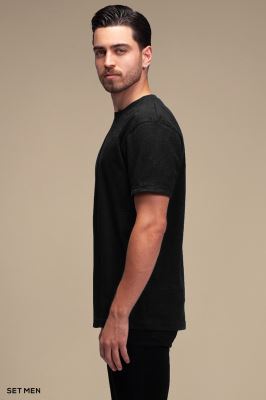 تیشرت مردانه یقه گرد آستین کوتاه