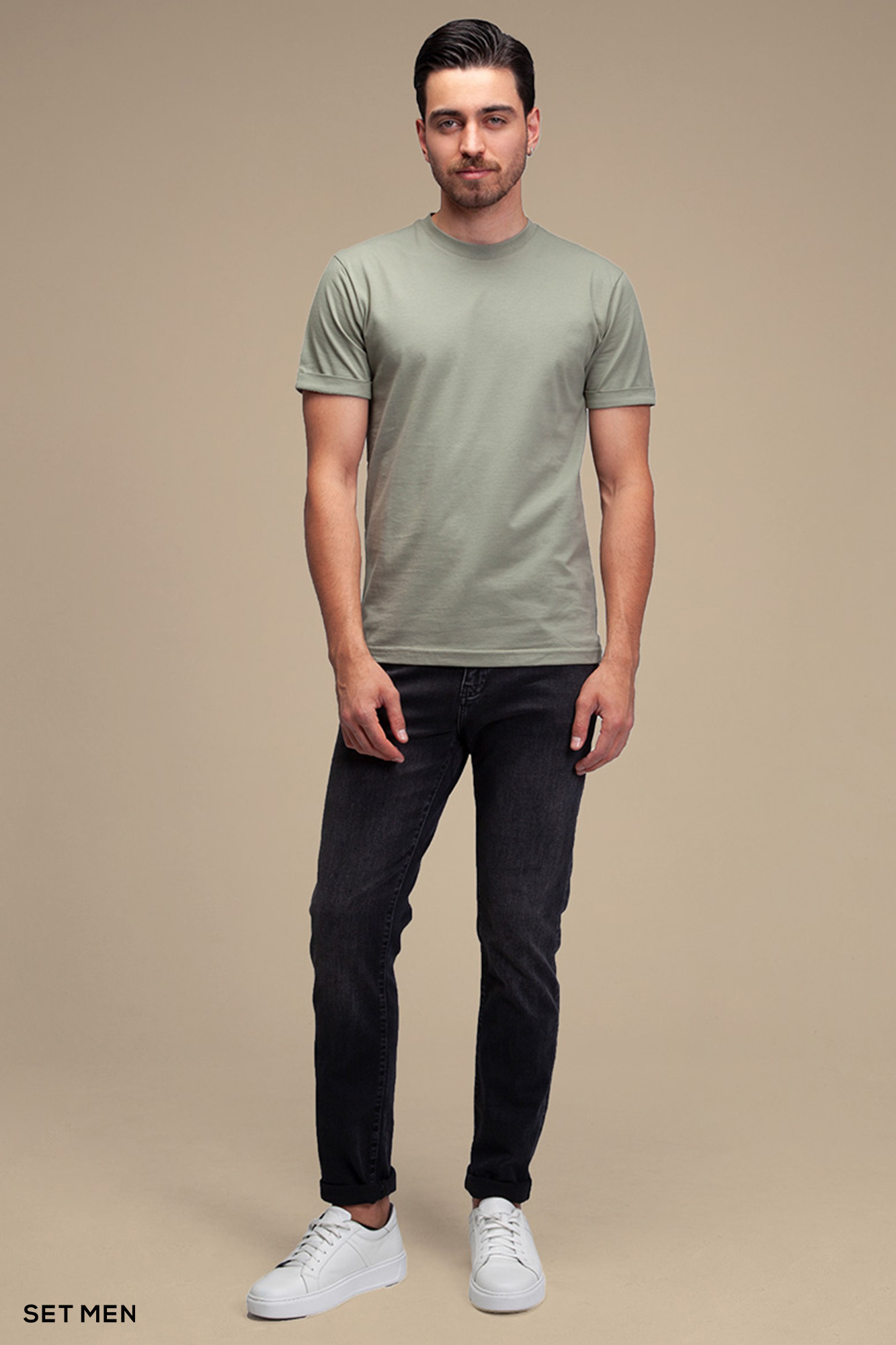 تیشرت مردانه یقه گرد آستین کوتاه