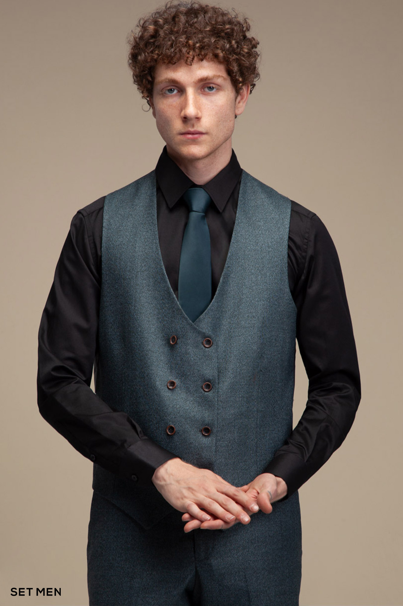 کت و شلوار مردانه سه تکه یقه بلیزر دو دکمه