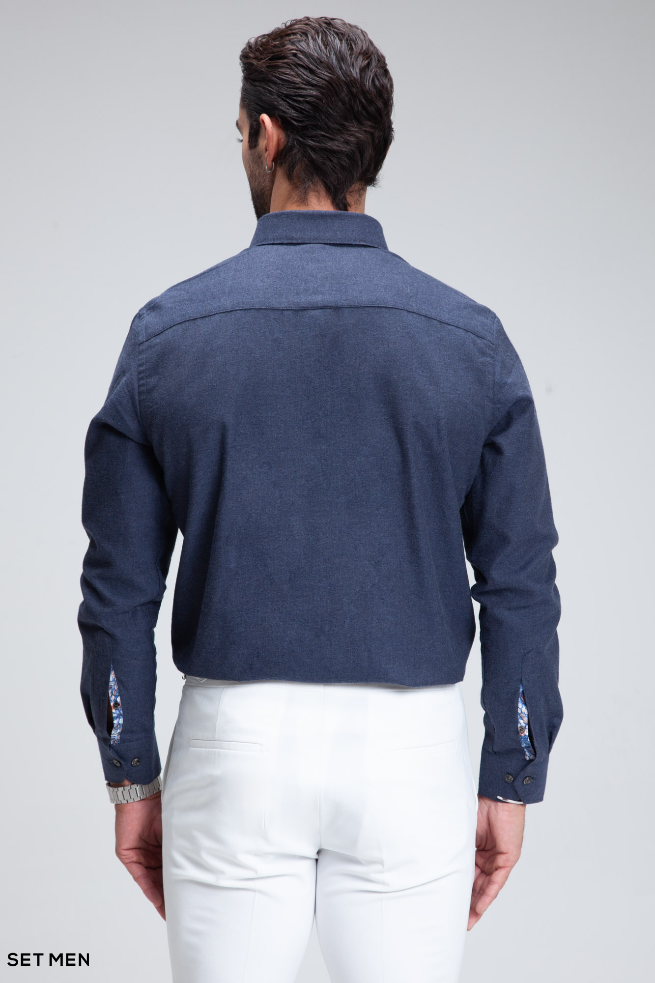 پیراهن پشمی