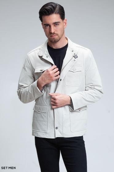 کاپشن بهاره سافاری