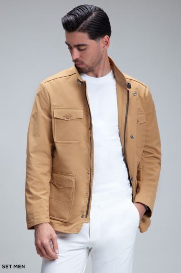 کاپشن بهاره سافاری