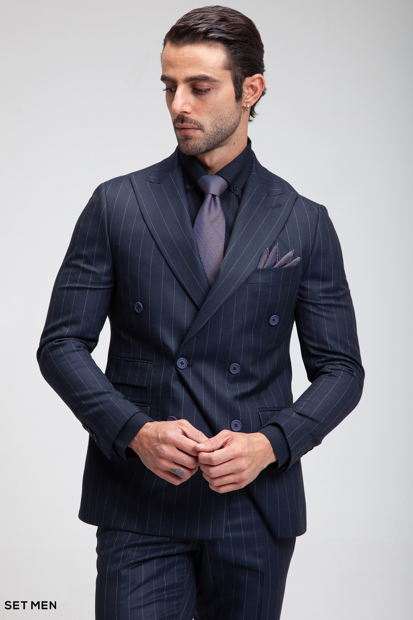 کت و شلوار مردانه شش دکمه دیپلمات