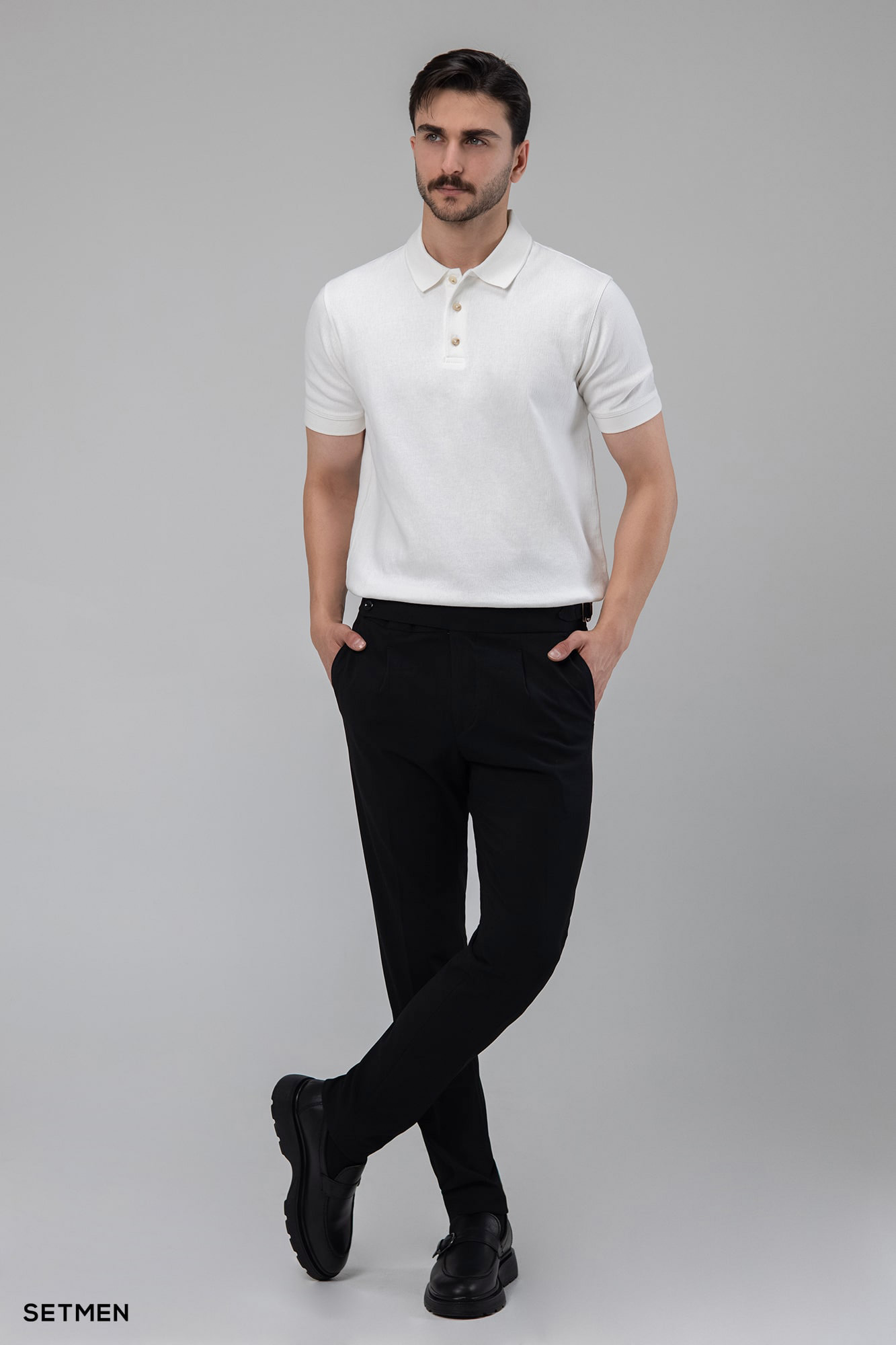 تیشرت یقه دار ژاکارد کلاسیک