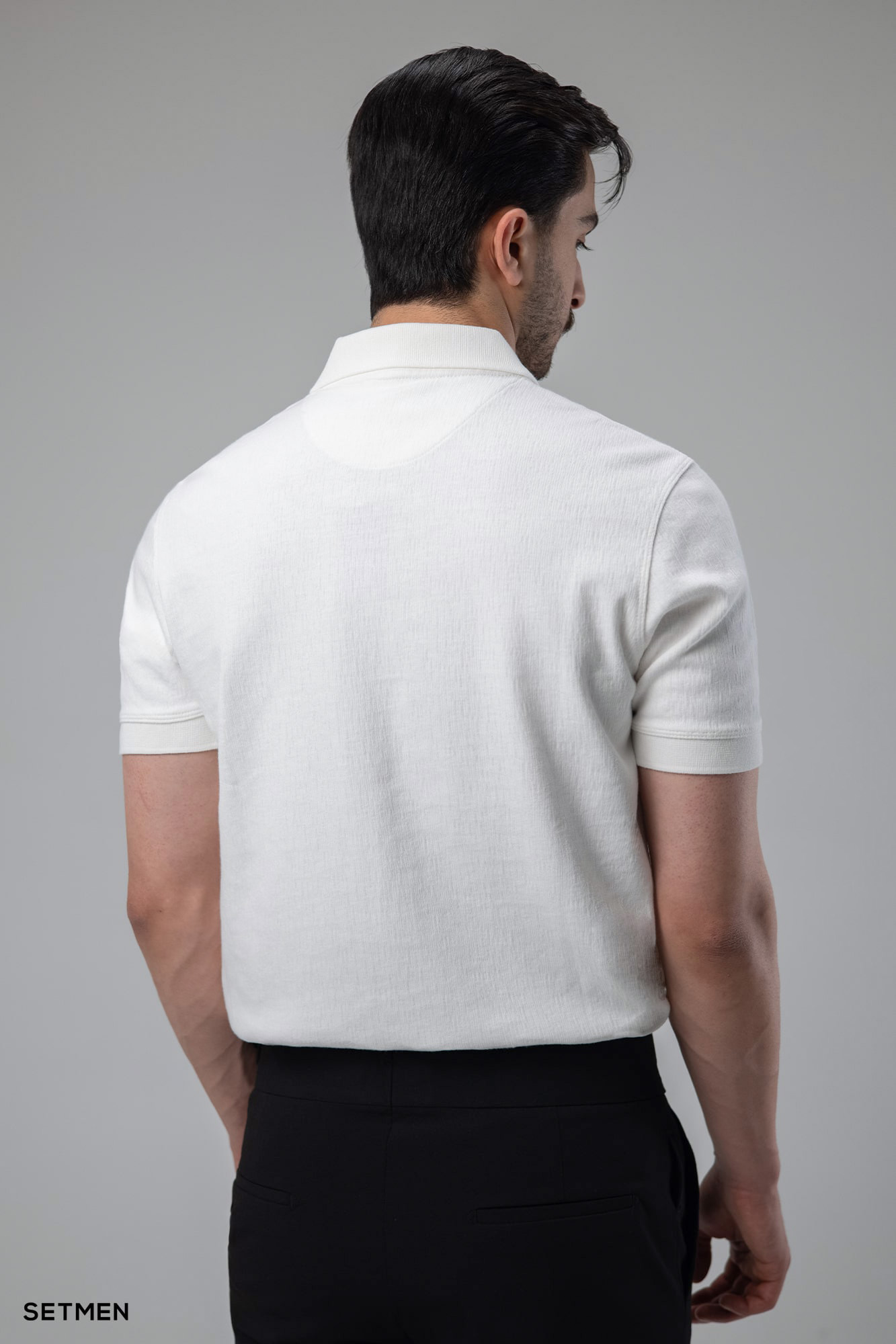 تیشرت یقه دار ژاکارد کلاسیک