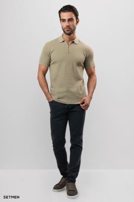 تیشرت یقه نیم زیپ سوزنی ساده