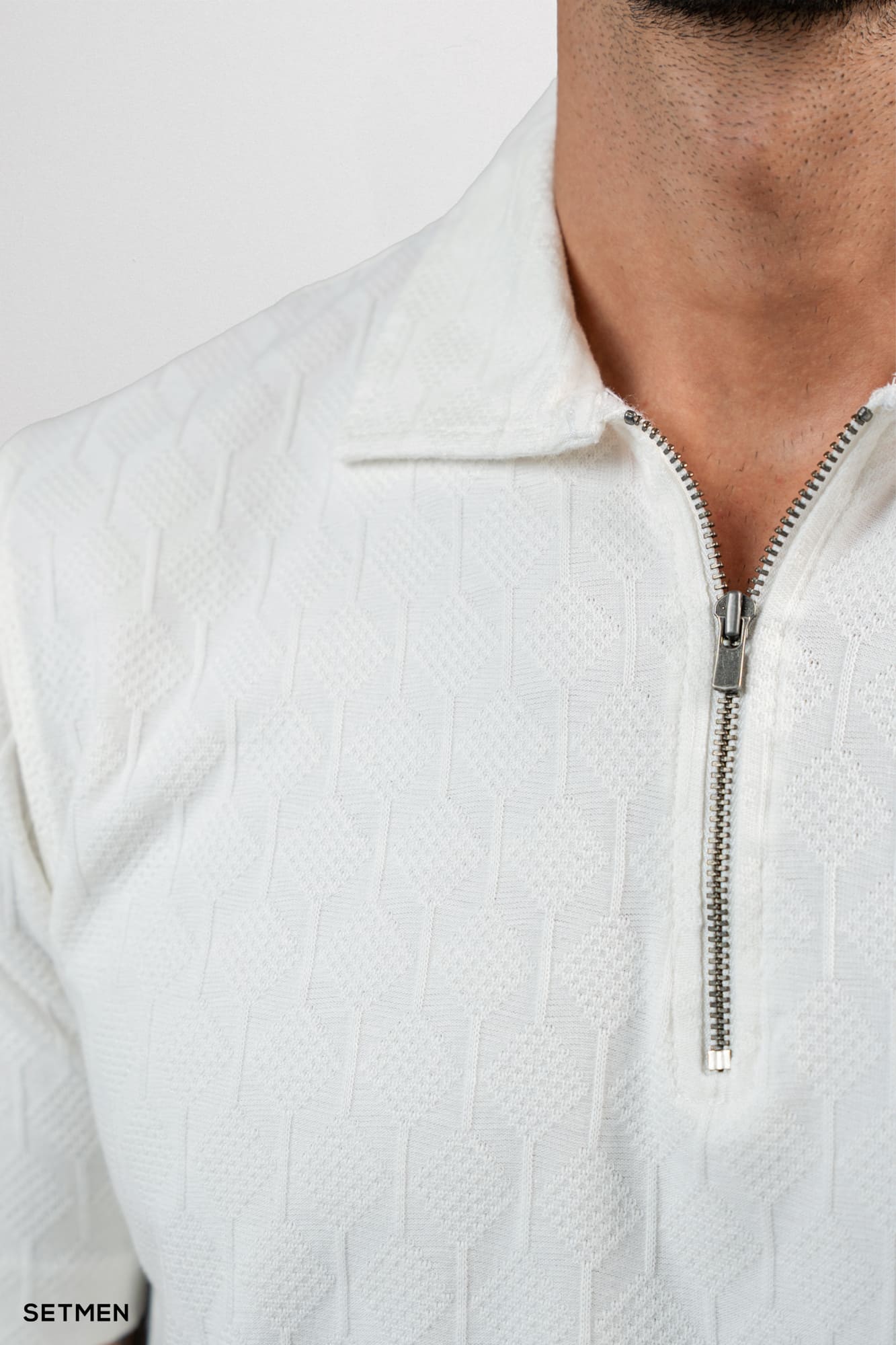 تیشرت یقه نیم زیپ ژاکارد