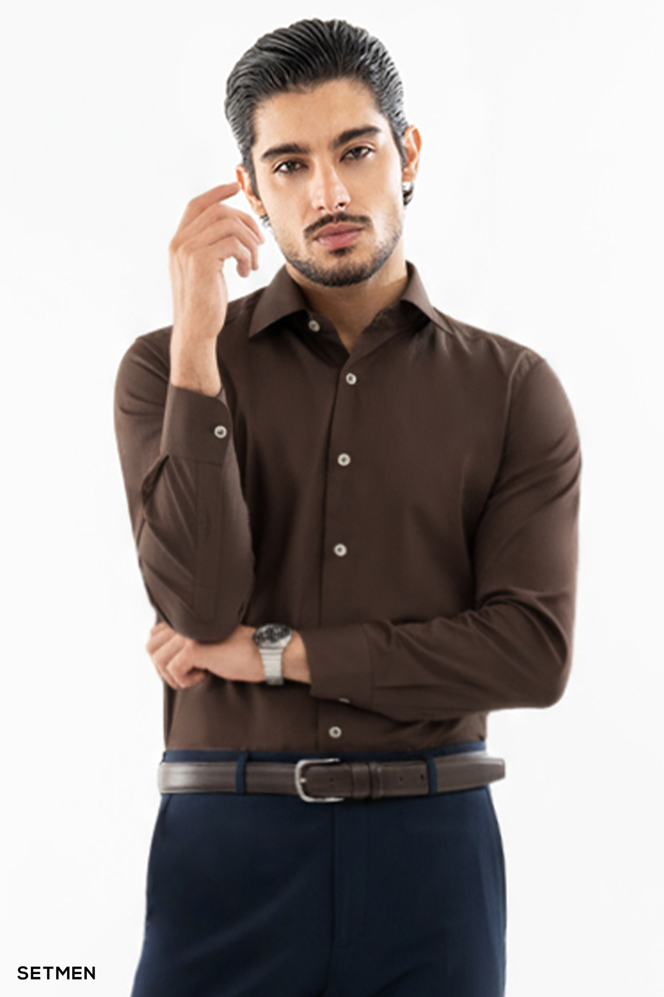 پیراهن مردانه کلاسیک