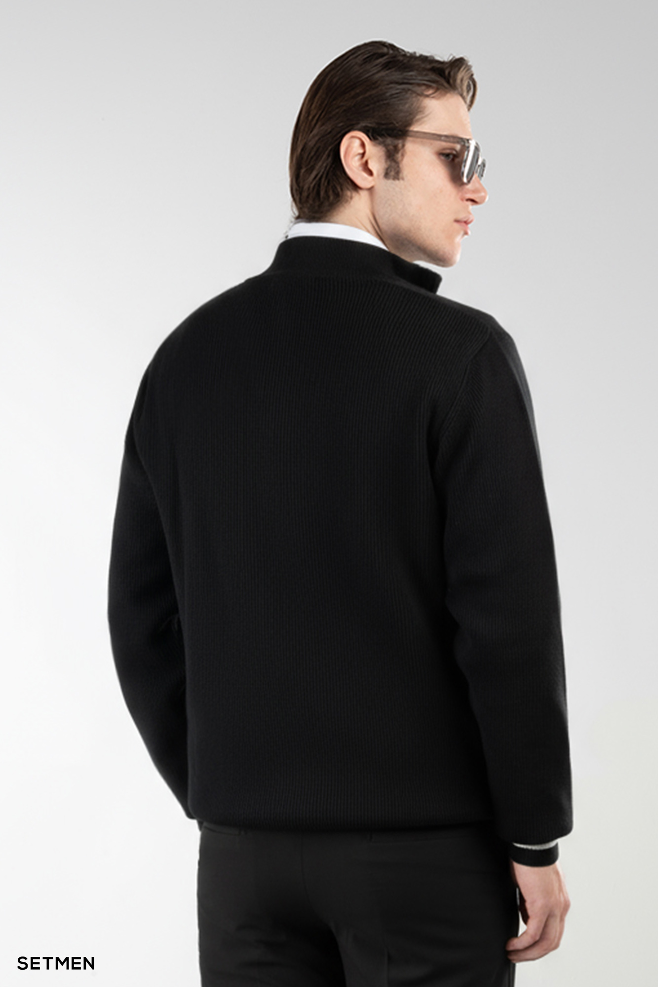 بافت مردانه نیم زیپ یقه ایستاده کلاسیک